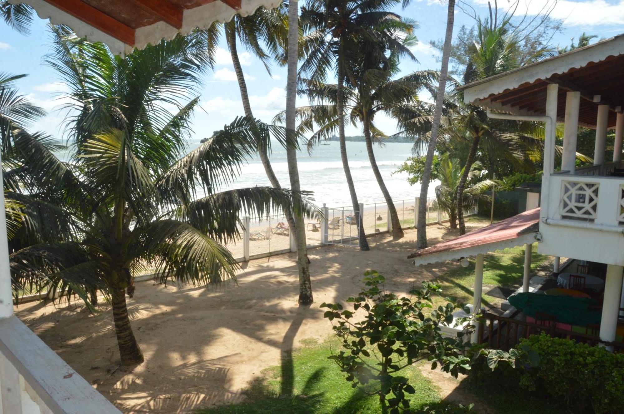 ホテル Weligama Bay View エクステリア 写真
