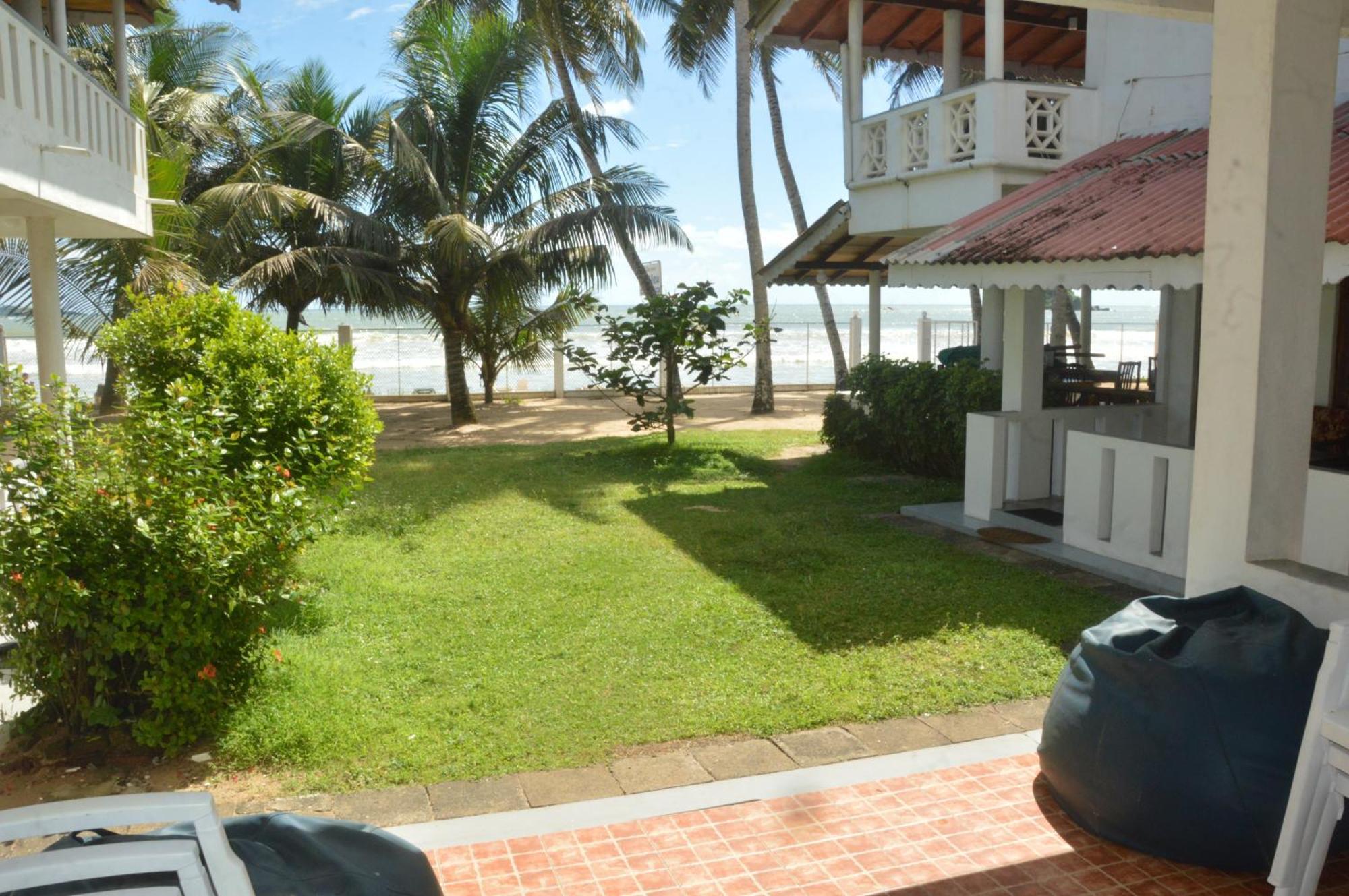 ホテル Weligama Bay View エクステリア 写真