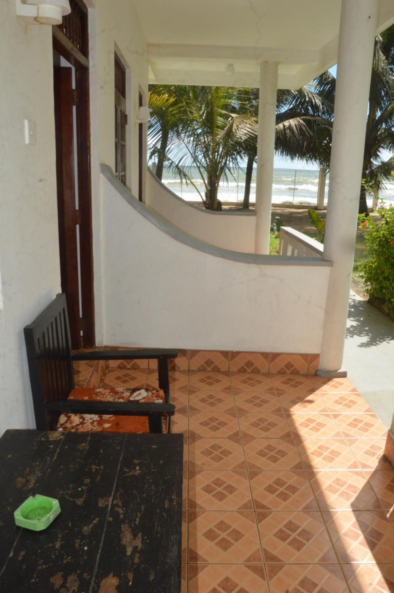 ホテル Weligama Bay View エクステリア 写真
