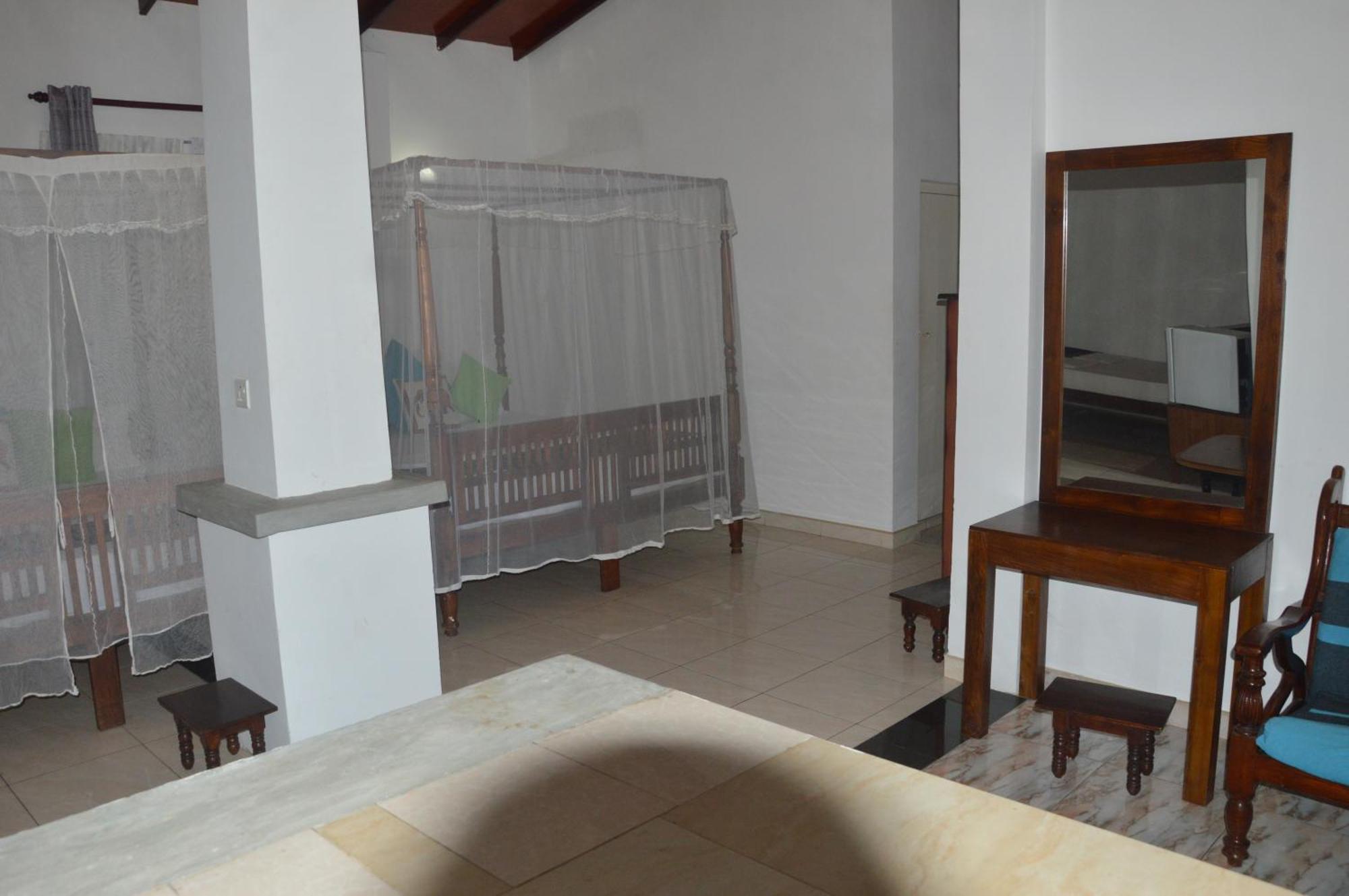 ホテル Weligama Bay View エクステリア 写真